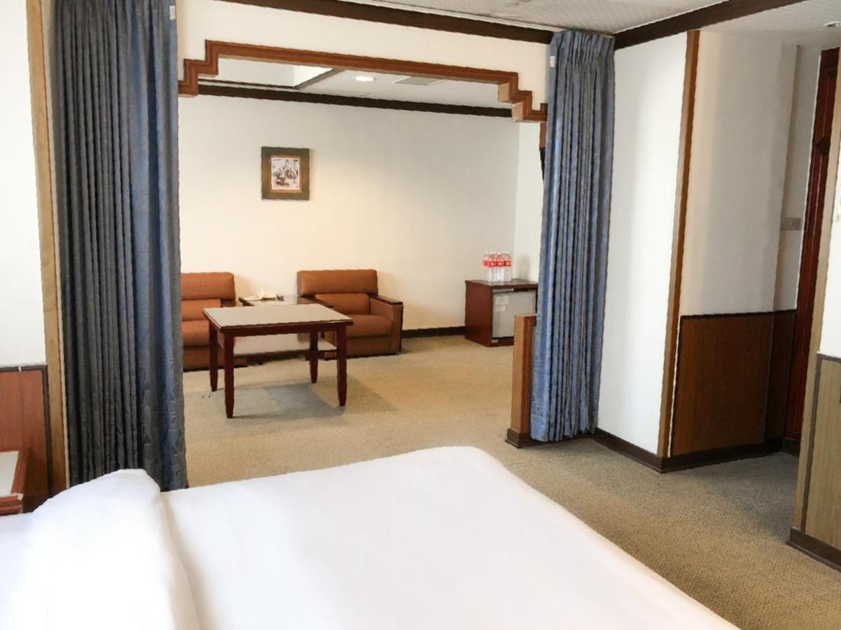 Guide Hotel Changhua Jhongjheng Екстер'єр фото